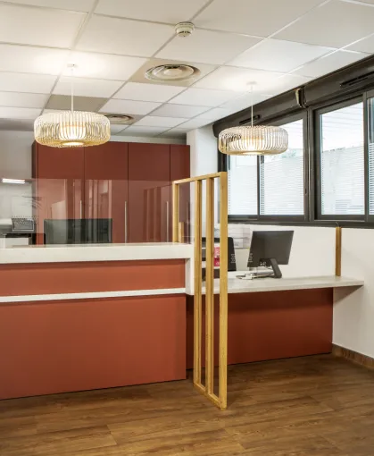 Aménagement et rénovation d'un accueil de laboratoire d'analyse à Montpellier, Montpellier, Atelier F